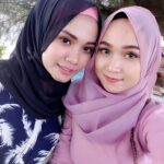 Kemolekan Tubuh Dua Ibu Muda Tetangga Kamar Kosanku