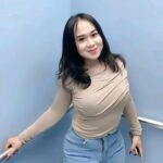 Melani Ayam Kampus Cantik Yang Gila Seks